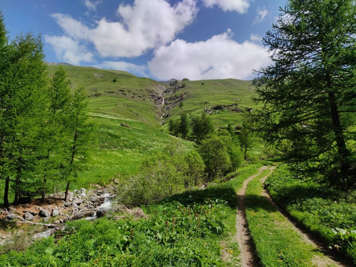 Les Hauts Du Roux Abries Bagian luar foto